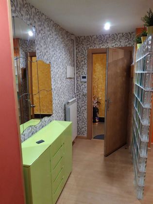 Foto 1 de Venta de piso en Trobajo del Camino de 2 habitaciones con muebles y calefacción