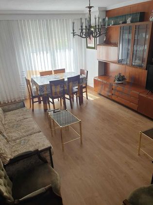 Foto 1 de Alquiler de piso en Centro - Salamanca de 4 habitaciones con muebles y balcón