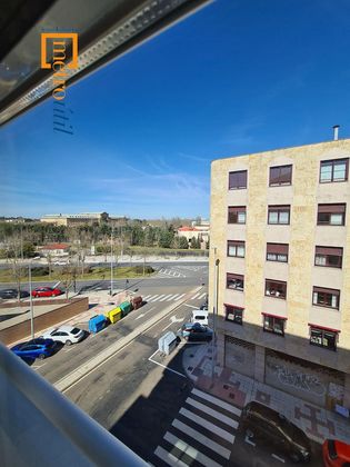 Foto 2 de Venta de piso en Garrido Norte - Chinchibarra de 3 habitaciones con piscina y garaje