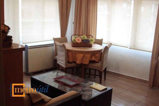 Foto 1 de Pis en venda a Delicias - San Isidro de 3 habitacions amb balcó i calefacció