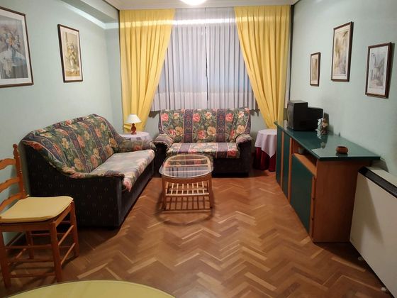 Foto 1 de Pis en venda a Carmelitas - San Marcos - Campillo de 2 habitacions amb mobles i balcó