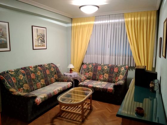 Foto 2 de Pis en venda a Carmelitas - San Marcos - Campillo de 2 habitacions amb mobles i balcó