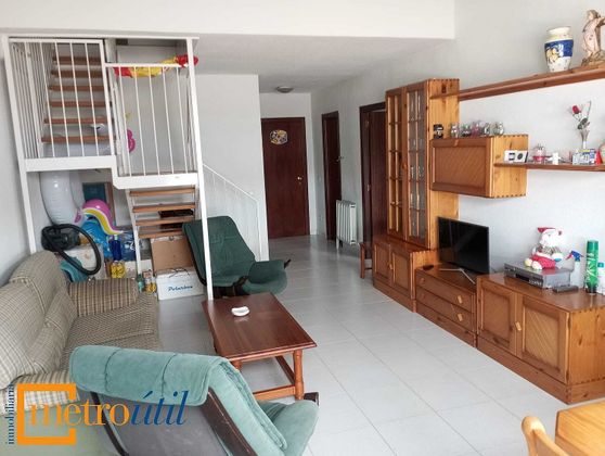 Foto 1 de Dúplex en venta en Villamayor de 3 habitaciones con piscina y garaje