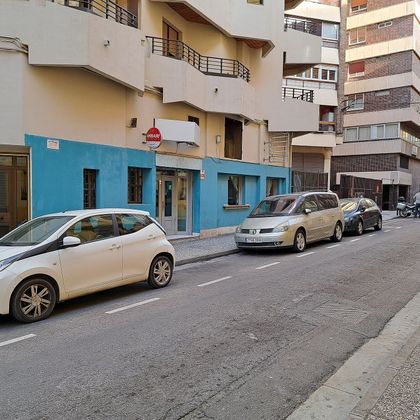 Foto 2 de Venta de local en calle Del Maestro Marquina con terraza