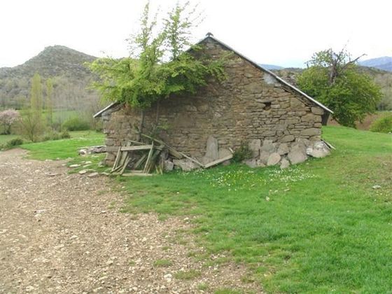 Foto 2 de Venta de casa rural en Aínsa-Sobrarbe de 3 habitaciones con jardín