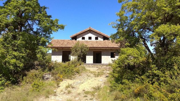 Foto 1 de Casa rural en venda a calle Sobrarbe de 5 habitacions amb terrassa i jardí