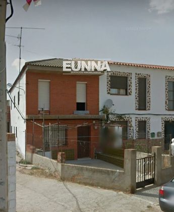 Foto 2 de Casa en venda a Arroba de los Montes de 3 habitacions amb terrassa i balcó