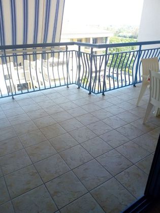Foto 2 de Venta de piso en Zona Playa de 2 habitaciones con terraza y piscina