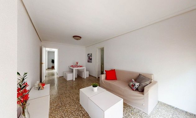 Foto 2 de Piso en venta en Centro - Villarreal de 4 habitaciones con balcón y ascensor