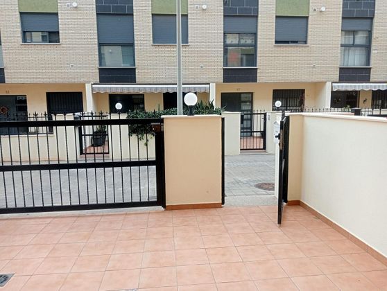 Foto 1 de Casa en venda a Cariñena - Carinyena de 4 habitacions amb terrassa i garatge