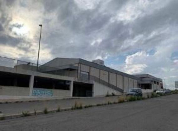 Foto 1 de Nau en venda a plaza Industrial Castilla de 2748 m²