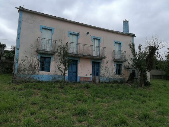 Foto 2 de Casa en venda a calle Lugar Curro de 4 habitacions amb terrassa i jardí