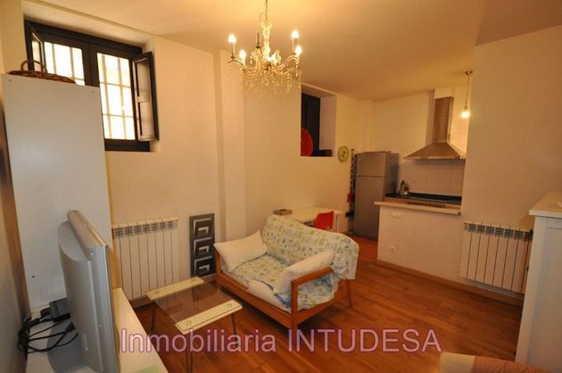 Foto 2 de Pis en venda a Tudela de 1 habitació amb terrassa i calefacció