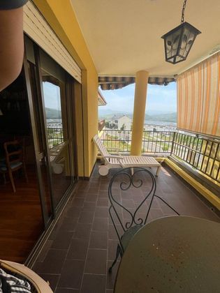 Foto 2 de Venta de piso en Villafranca del Bierzo de 3 habitaciones con terraza y piscina