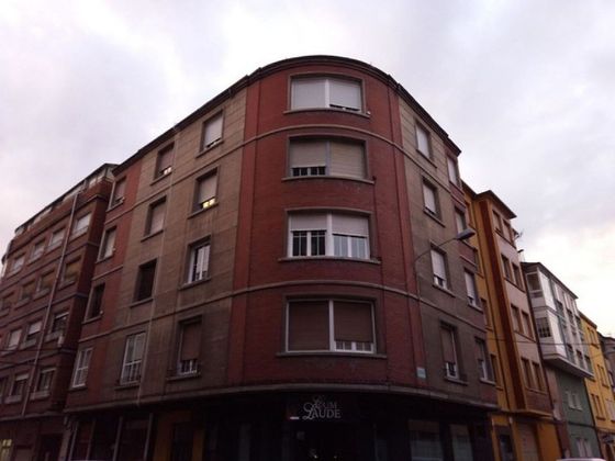 Foto 1 de Venta de piso en calle Obispo Mérida de 3 habitaciones con terraza y calefacción