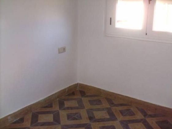 Foto 2 de Venta de piso en Flores de Sil - La Placa de 4 habitaciones y 90 m²