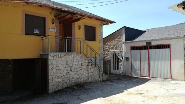 Foto 2 de Casa en venda a Benuza de 3 habitacions amb calefacció