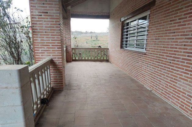 Foto 2 de Casa en venda a Alija del Infantado de 5 habitacions amb terrassa i garatge