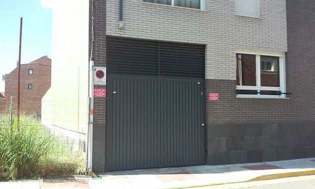 Foto 2 de Garatge en venda a Trobajo del Camino de 25 m²