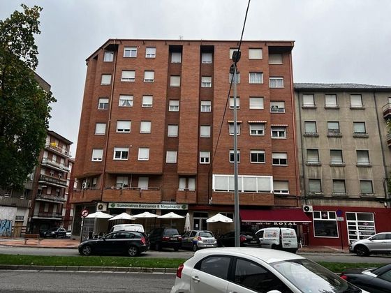 Foto 1 de Venta de piso en calle Colombia de 3 habitaciones con garaje y balcón