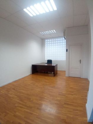 Foto 2 de Alquiler de oficina en plaza Las Aguas de 25 m²