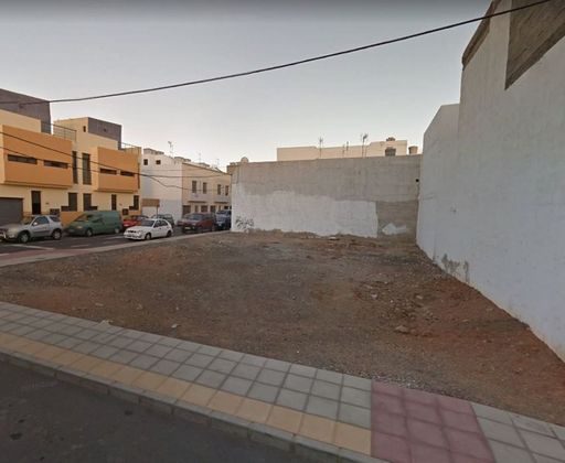 Foto 1 de Venta de terreno en calle Aconcagua de 240 m²