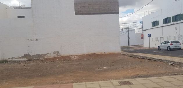 Foto 2 de Venta de terreno en calle Aconcagua de 240 m²