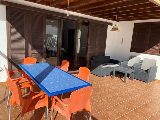 Foto 1 de Chalet en venta en Playa Blanca de 3 habitaciones con terraza y piscina