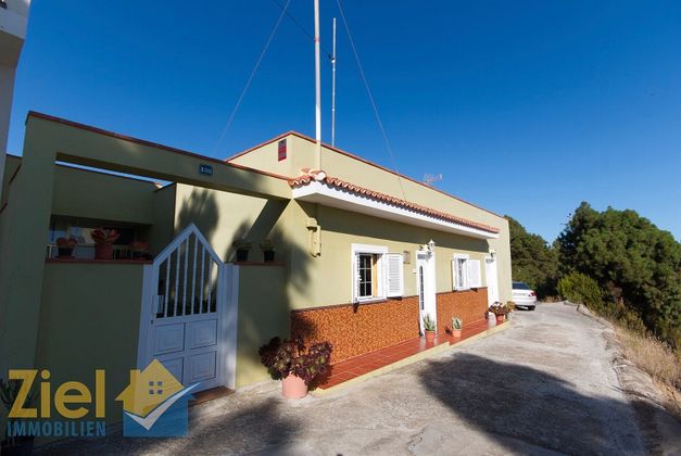 Foto 1 de Casa adossada en venda a Santa Bárbara-La Florida de 3 habitacions amb terrassa i garatge