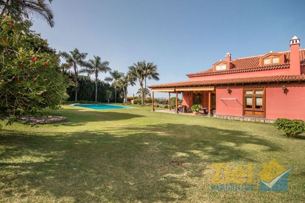Foto 1 de Xalet en venda a Orotava (La) de 4 habitacions amb terrassa i piscina