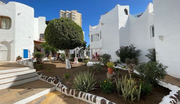 Foto 1 de Venta de dúplex en Los Cristianos - Playa de las Américas de 2 habitaciones con terraza y balcón