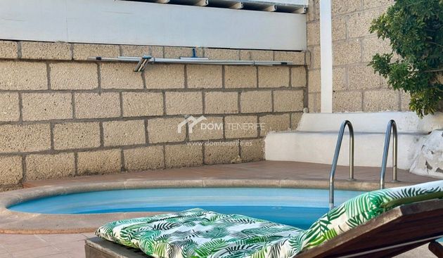 Foto 2 de Chalet en venta en Chayofa - Las Camellas de 4 habitaciones con terraza y piscina
