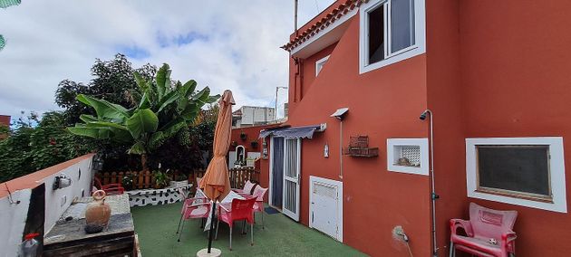 Foto 2 de Chalet en venta en calle Argentina de 4 habitaciones con terraza y garaje