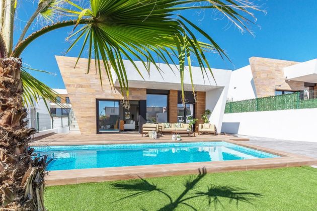 Foto 1 de Venta de chalet en calle Benidorm Luxury Villas de 3 habitaciones con terraza y piscina