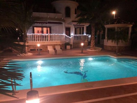 Foto 2 de Xalet en venda a San Fulgencio de 5 habitacions amb terrassa i piscina