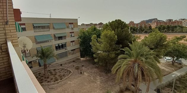 Foto 2 de Alquiler de piso en calle Pintor Astorza y Triay de 4 habitaciones con terraza y garaje