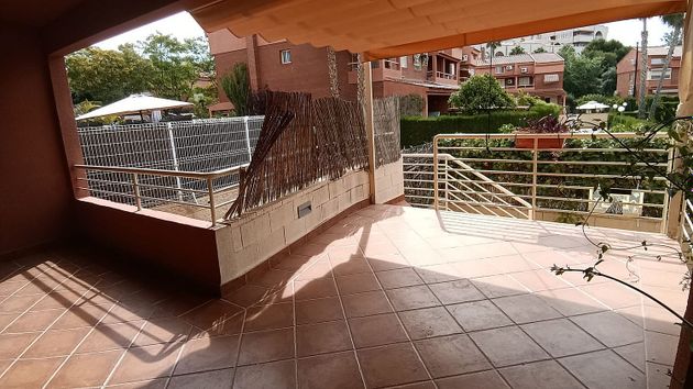 Foto 2 de Casa en venda a avenida Alicante de 5 habitacions amb terrassa i piscina