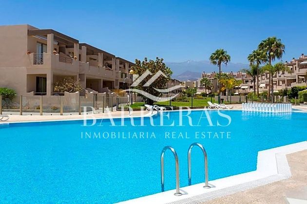 Foto 1 de Dúplex en venda a Los Abrigos de 2 habitacions amb terrassa i piscina