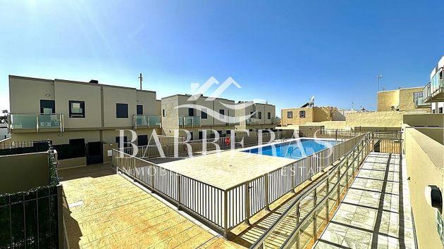 Foto 2 de Pis en venda a calle Garañaña de 2 habitacions amb piscina i garatge