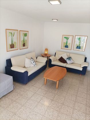 Foto 1 de Alquiler de piso en calle El Ancla de 1 habitación con terraza y jardín
