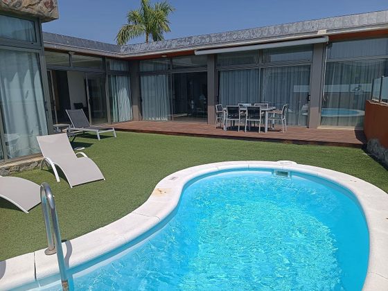 Foto 2 de Casa en lloguer a calle Opal de 3 habitacions amb terrassa i piscina