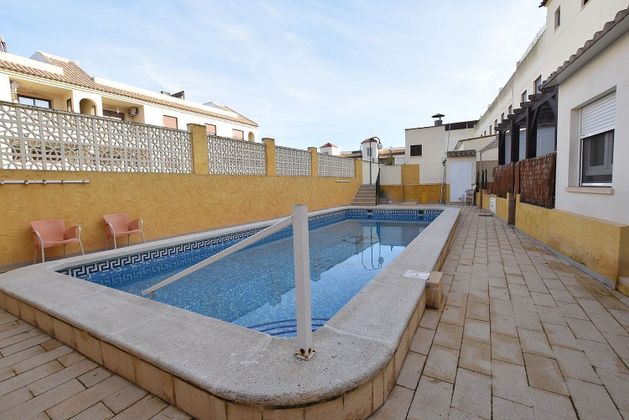 Foto 1 de Piso en venta en San Fulgencio de 2 habitaciones con terraza y piscina