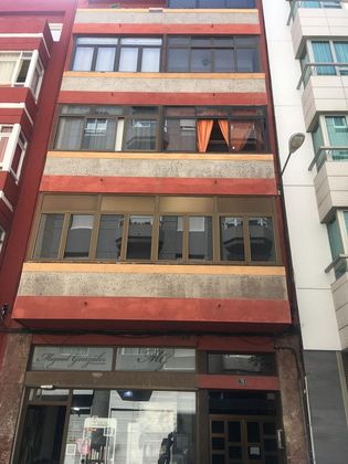 Foto 1 de Piso en venta en calle Veintinueve de Abril de 3 habitaciones con terraza y aire acondicionado