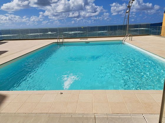 Foto 2 de Pis en venda a calle Portugal de 1 habitació amb piscina i balcó