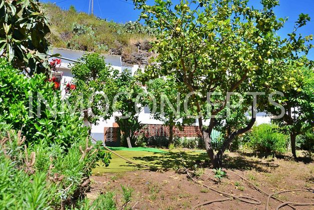 Foto 1 de Venta de casa rural en Saucillo-Fagajesto-Juncalillo de 4 habitaciones con terraza y jardín