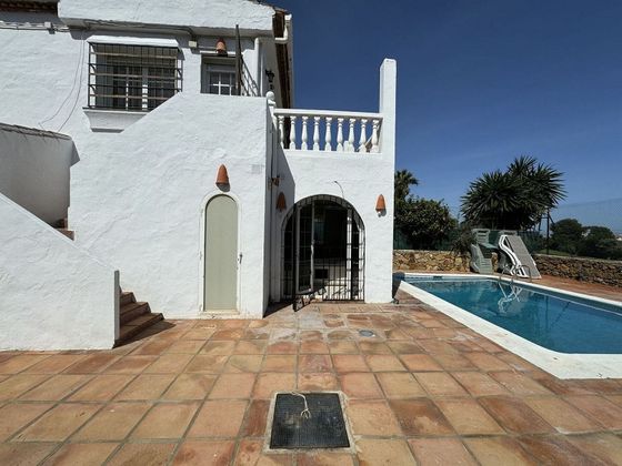 Foto 2 de Casa en venda a Manilva de 3 habitacions amb terrassa i piscina