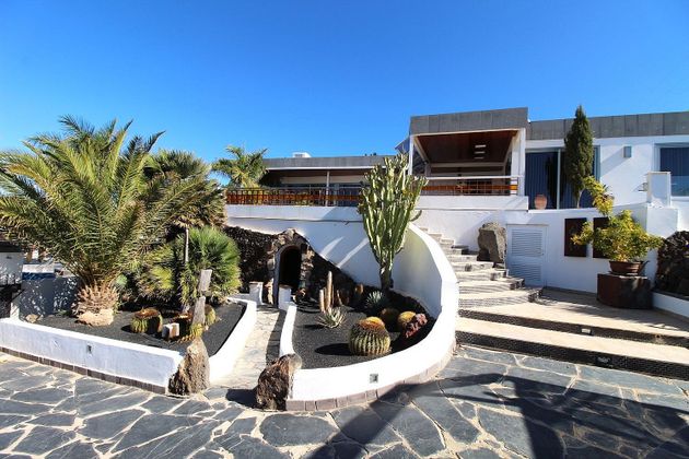 Foto 1 de Xalet en venda a Las Breñas de 5 habitacions amb terrassa i piscina
