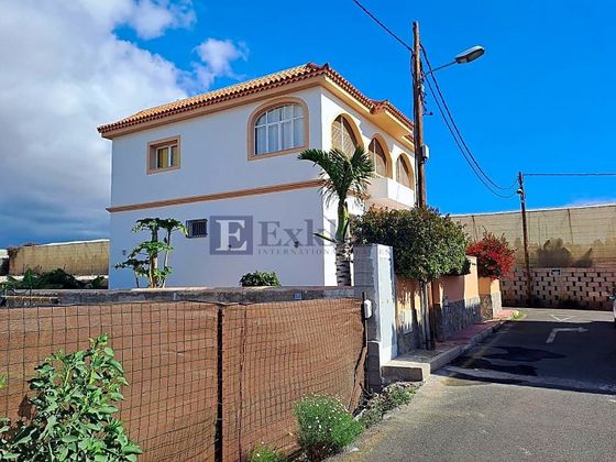 Foto 1 de Xalet en venda a Costa Blanca - Las Galletas de 3 habitacions amb terrassa i garatge
