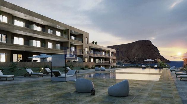 Foto 2 de Pis en venda a Los Abrigos de 2 habitacions amb terrassa i piscina
