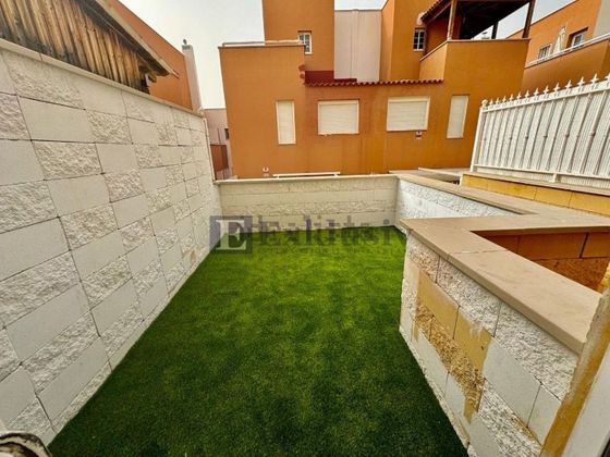 Foto 1 de Casa en venda a Las Chafiras de 2 habitacions amb terrassa i garatge